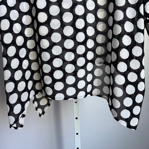 Chico's sz 0 black white polkadot button down blouse - Picture 8 of 8